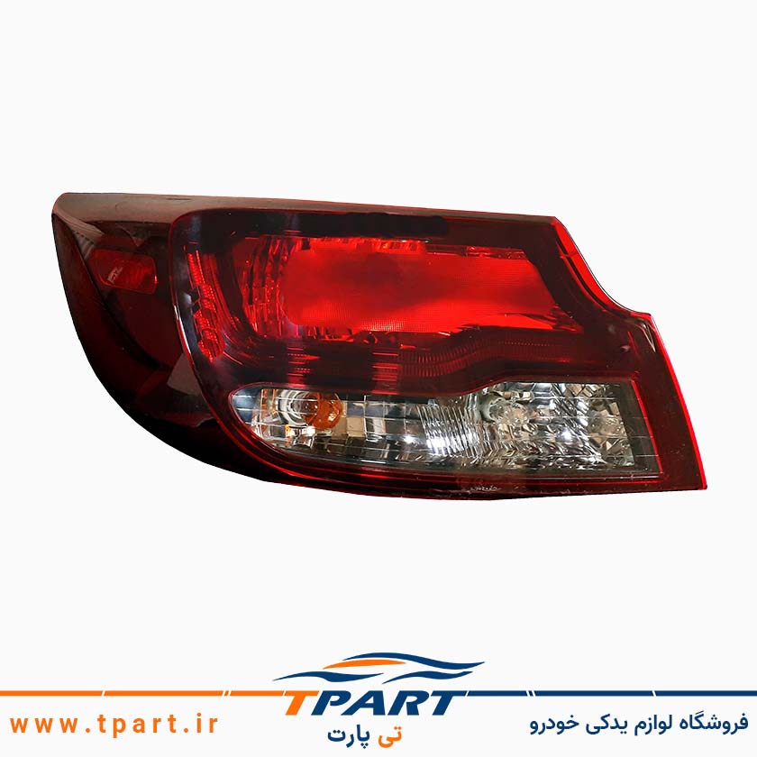 چراغ عقب روی بدنه شاهین سمت راننده