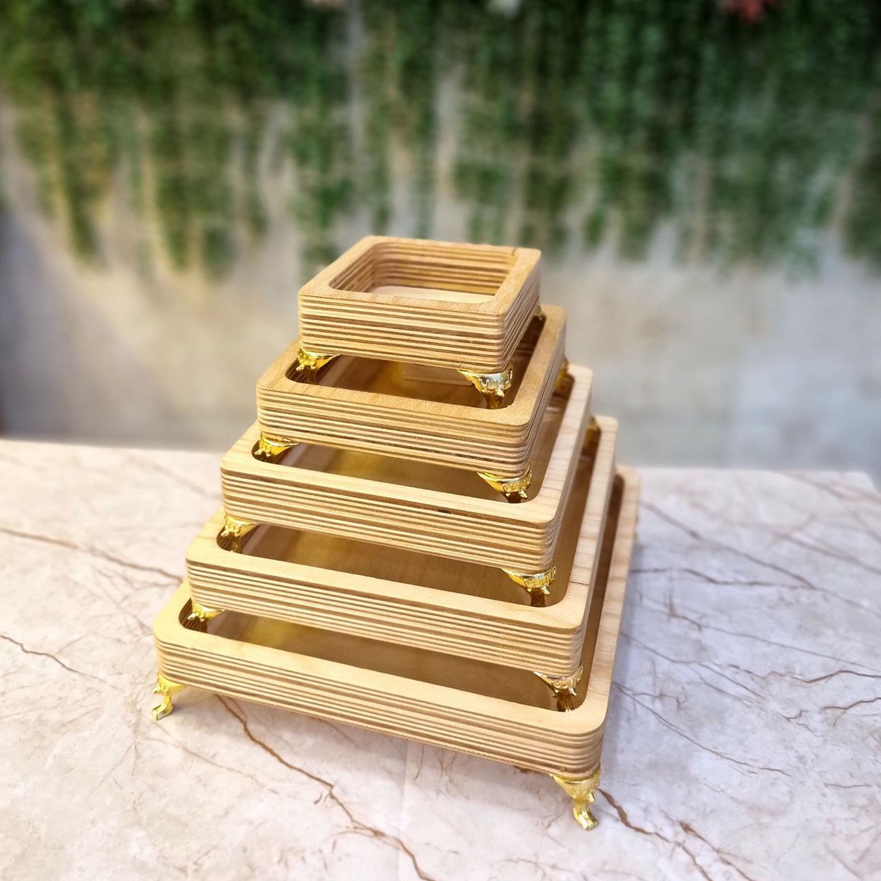 سینی 5 تیکه پایه دار مربع (پست پیشتاز پس کرایه)