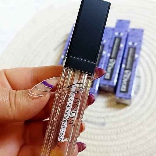 تقویت کننده مژه 