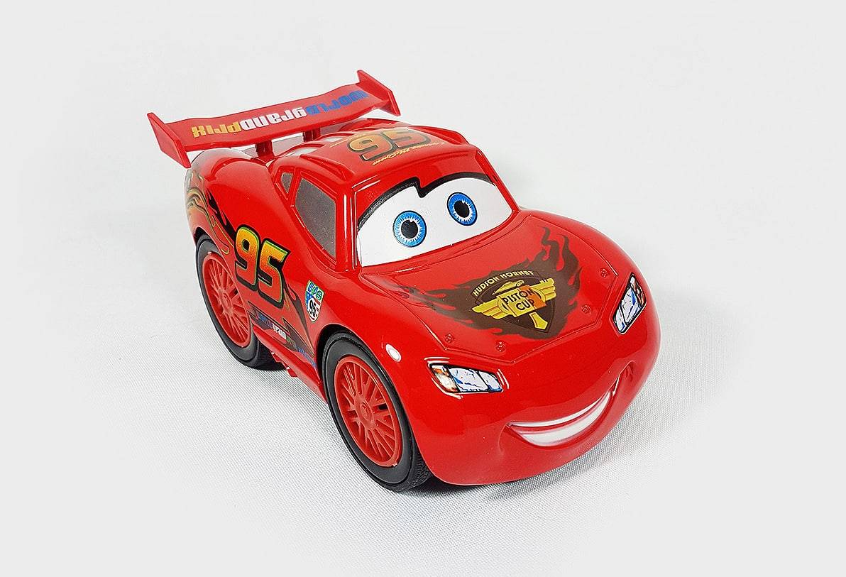 اسباب بازی ماشین فلزی مدل مکویین (پس کرایه)