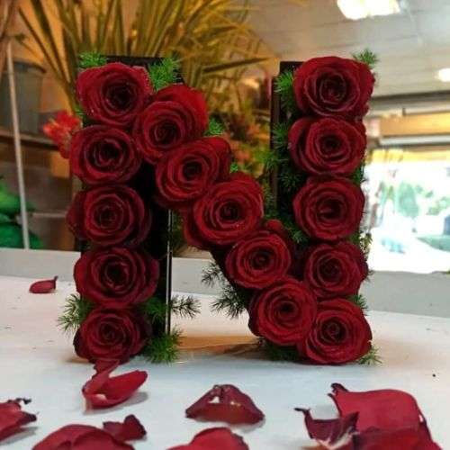 باکس گل رز اول اسم a361