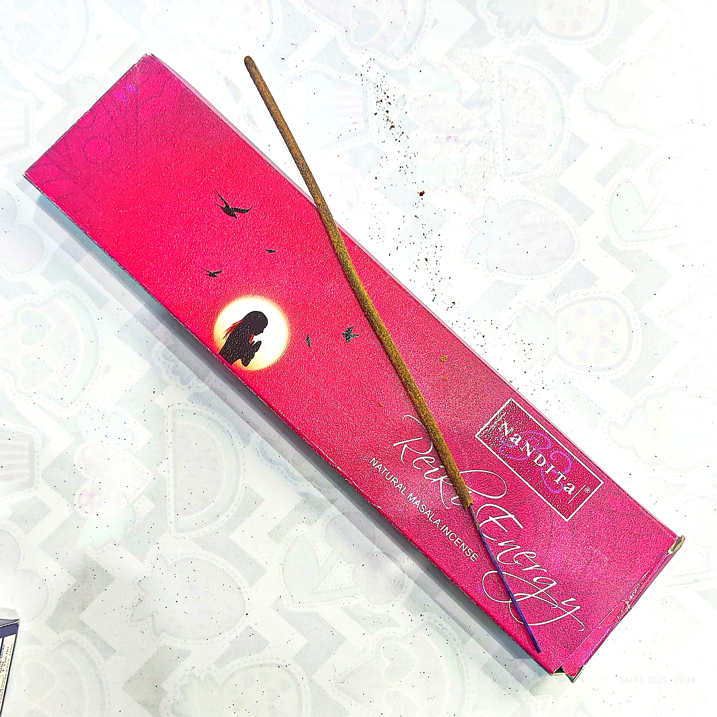 عود دستساز انرژی صورتی