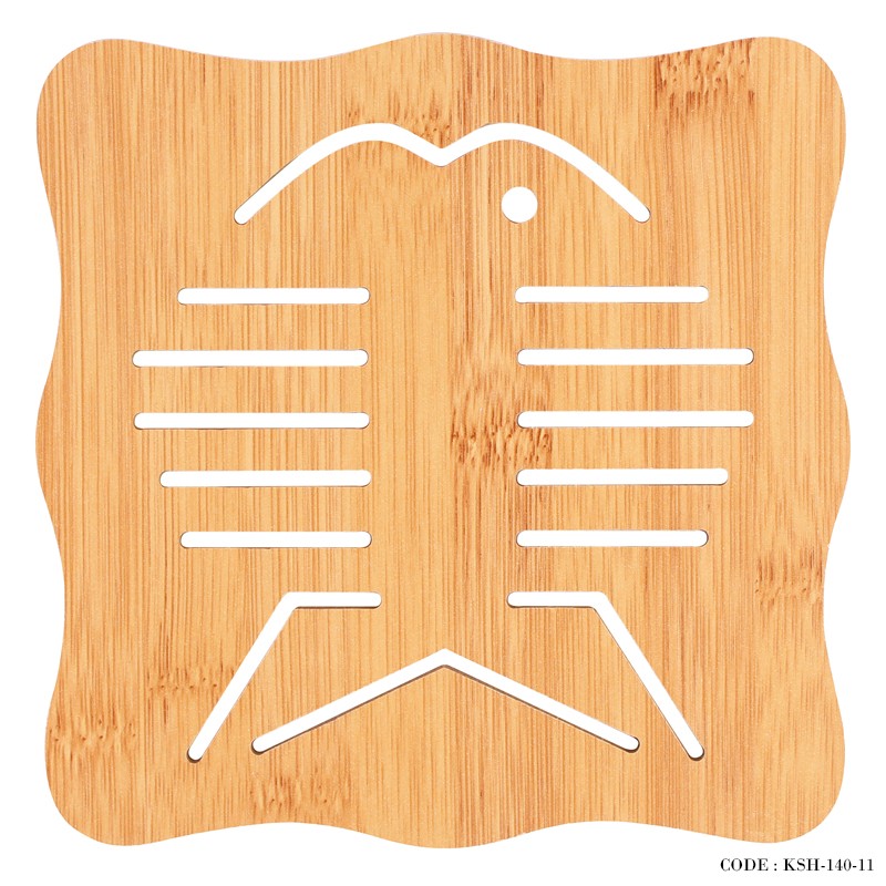 زیر قابلمه ای چوبی بامبو مدل ماهی