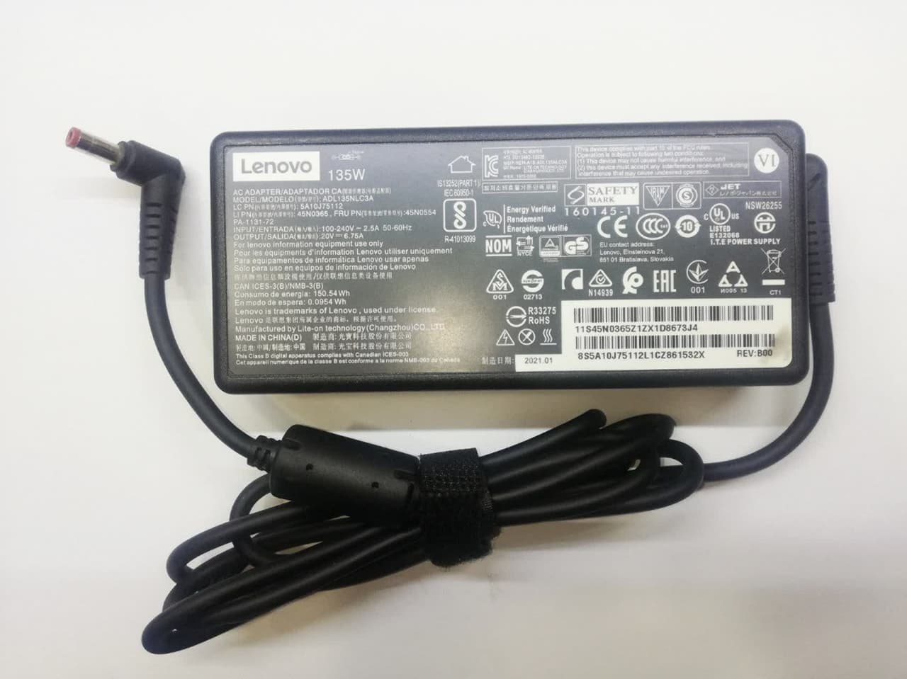 شارژر لپ تاپ لنوو 20 ولت 6.75 آمپر/ سر ایسری/ مدل ADL135NLC3A