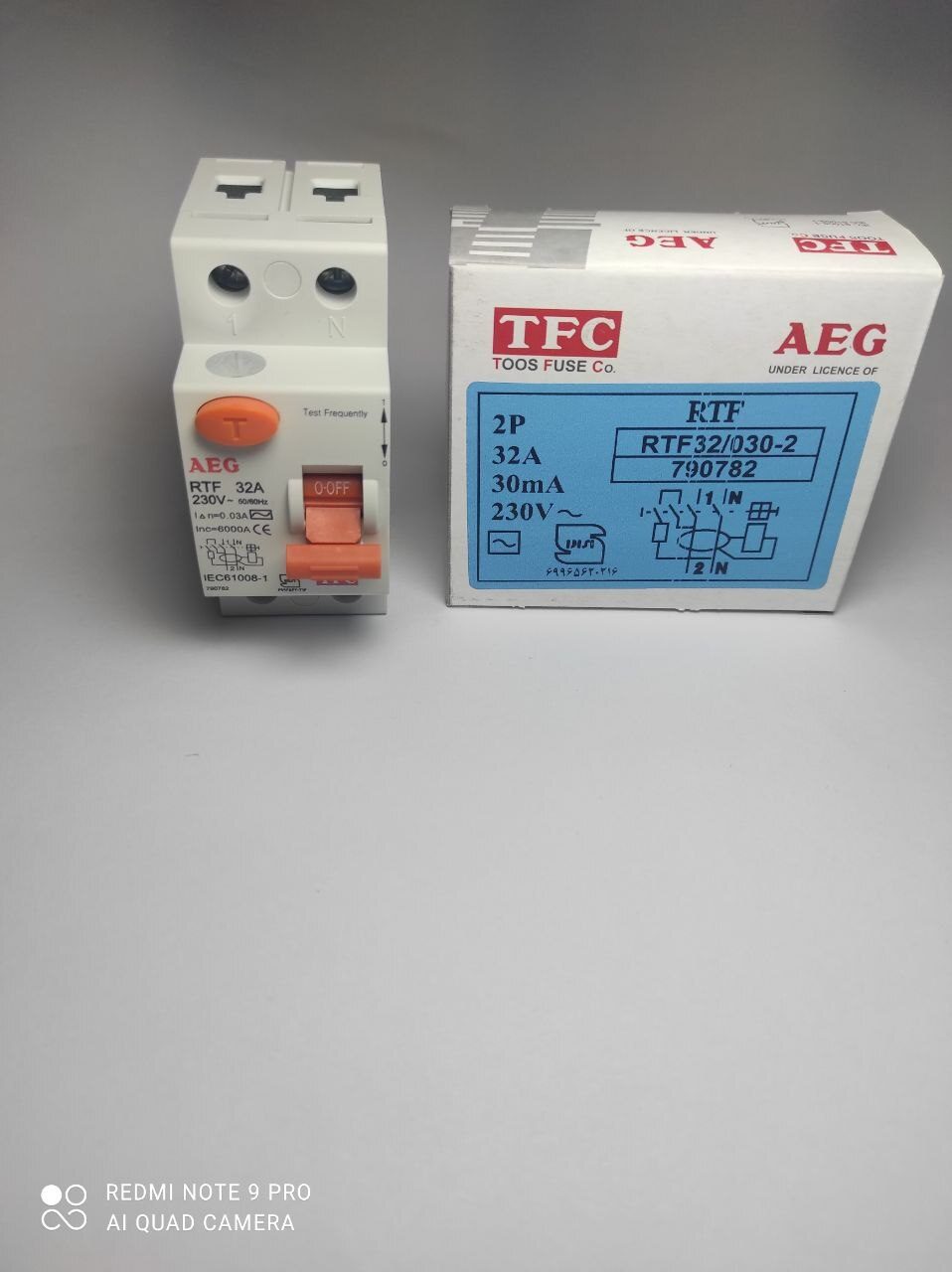 فیوز محافظ جان 32 امپر AEG