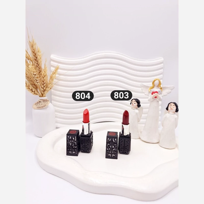 رژ لب جامد نرم و روان مدل دختر چینی