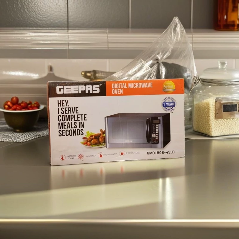 مایکروویو گریل دار جیپاس 45 لیتری مدل gmo1898