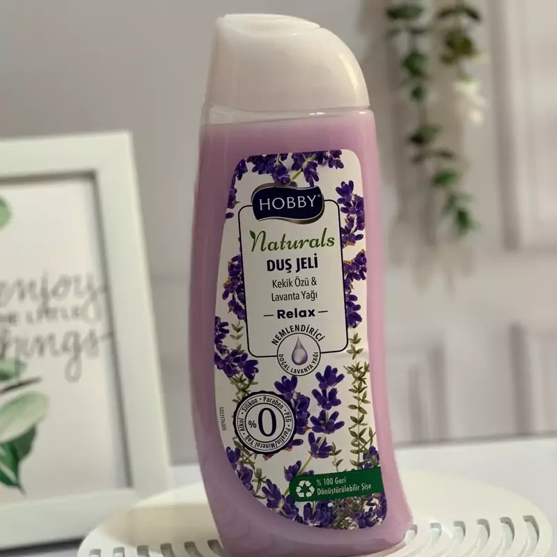 شامپو بدن هوبی مدل Naturals حاوی عصاره آویشن و روغن اسطوخودوس