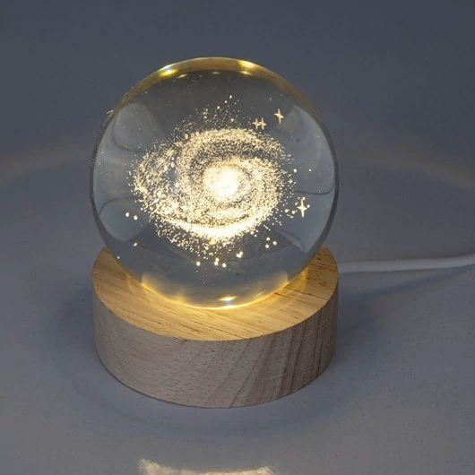 گوی کریستالی چراغدار مدل 3D چرخشی