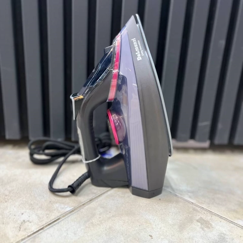 اتو بخار دلمونتی مدل 915