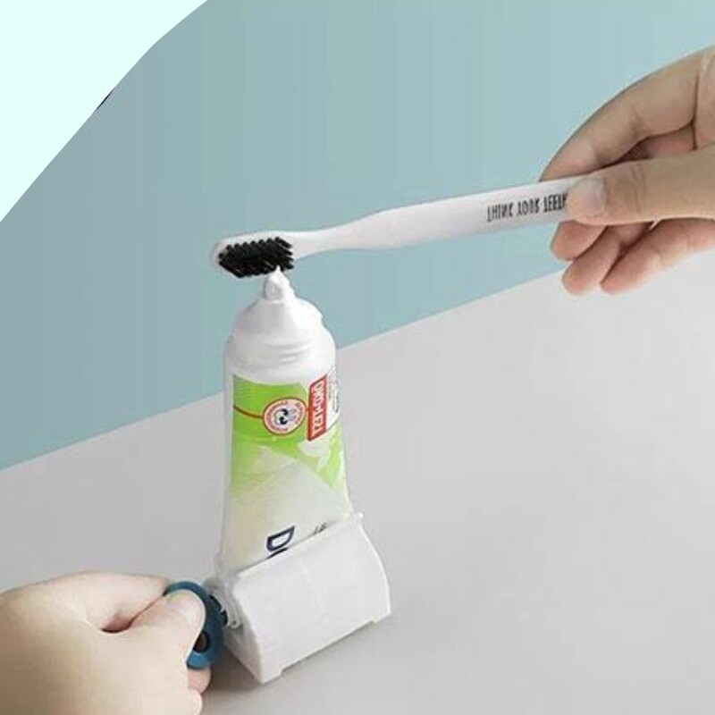 استند نگهدارنده خمیر دندان