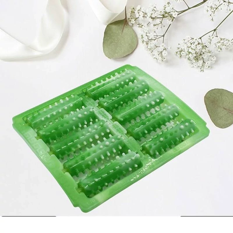 ماساژور کف پا غلطکی مدل سوزنی جهت رفع خستگی و افزایش گردش خون