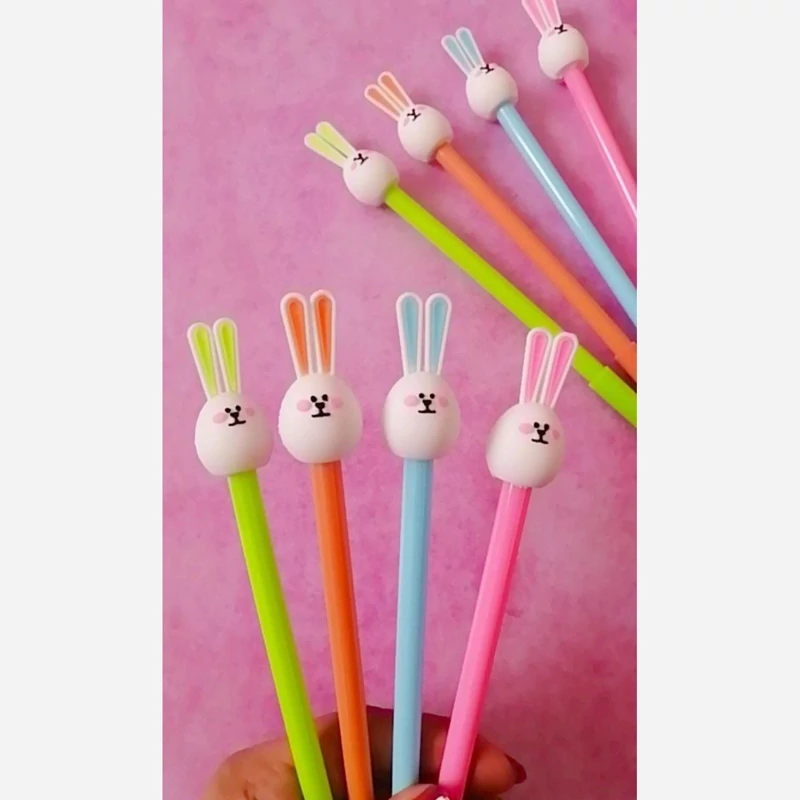 روان نویس طرح پولکی مدل خرگوش دو رنگ سفید و صورتی دارد سر روان نویس نازک