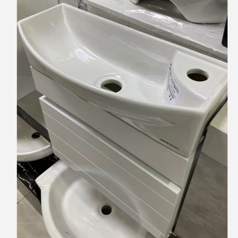 روشویی فوق باریک سفید مدل دیوار سایز کوچک ارسال پسکرایه است.. .....