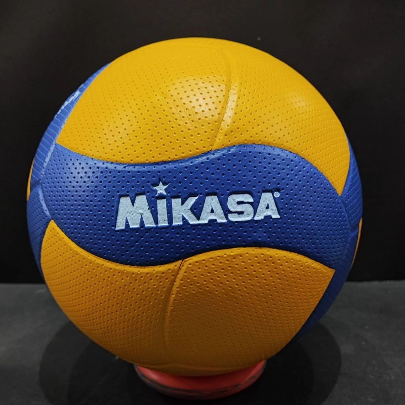توپ والیبال میکاسا مدل وندا فوق العاده نرم و سبک