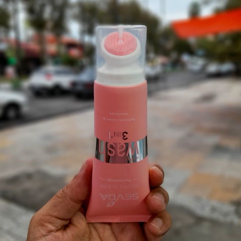 ژل لایه بردار پوست سودا مدل Micro Clear 3 in 1 حجم 125 میلی لیتر