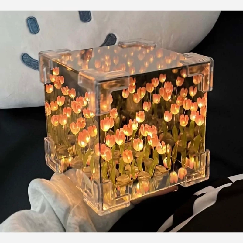 چراغ آینه ای دشت لاله بی نهایت هشت ضلعی