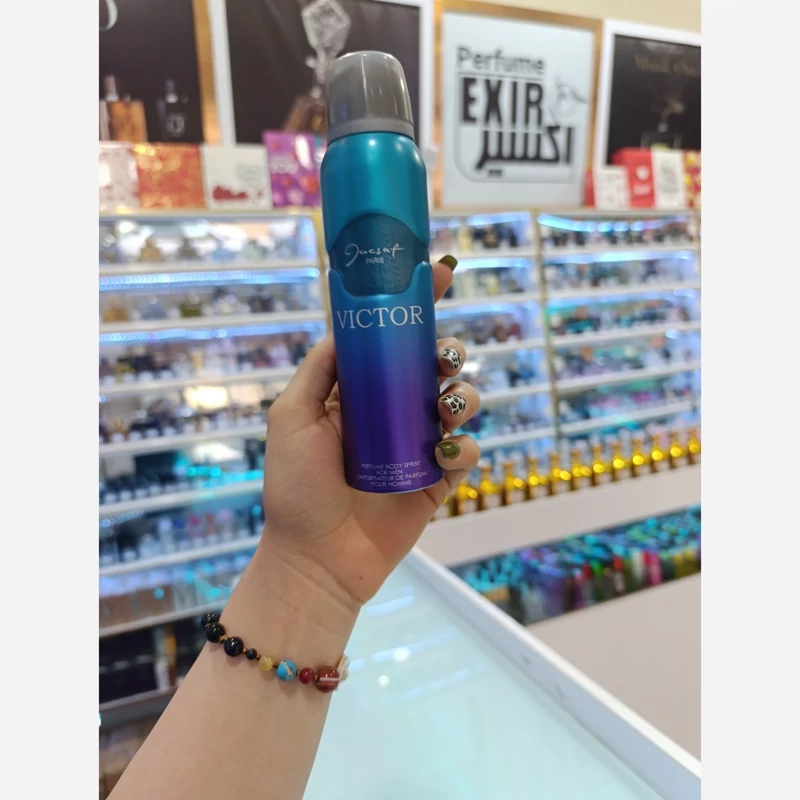 اسپری خوشبو کننده بدن و لباس ویکتور از برند ژکساف  با بوی آکوا بلغاری  خنک ملایم مخصوص آقایان خوش سلیقه 