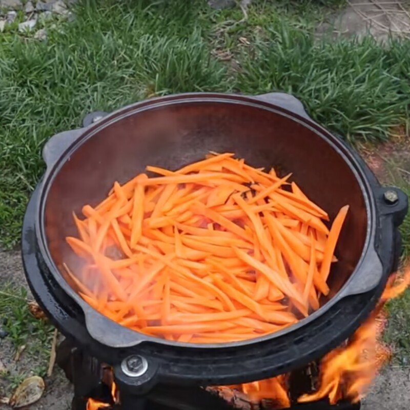 قابلمه ووک چدن اصل 15 لیتری مدل قازن ووک چدنی برند سرباز وطن قازن چدنی مخصوص حلوا افغانی . جهیزیه عروس . قابلمه چدنی