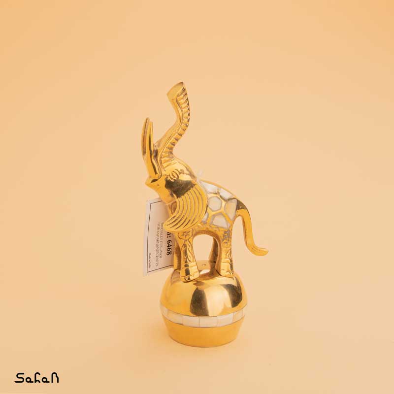 مجسمه فیل برنج و صدف سیرک