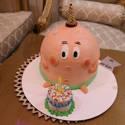 کیک خامه ای حجمی پاتریک (خانگی) دلربا ( ارسال با اسنپ یا تحویل حضوری توسط مشتری)