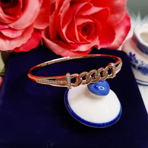 شیکترین و زیباترین دستبند النگویی قفلدار با آبکاری طلای 18 عیار آلیاژ مس