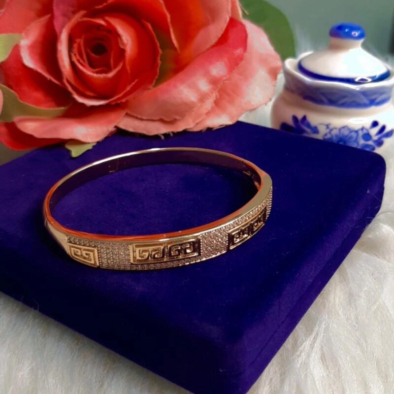 شیکترین و زیباترین دستبند النگویی زنانه آبکاری طلای 18 عیار کیفیت و دوام عالی