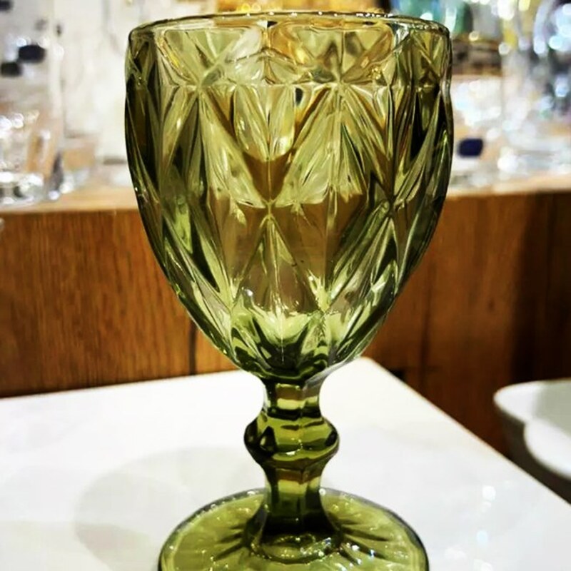 لیوان پایه دار شامپاینی در سه رنگ 