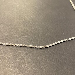 زنجیر گردنی مردانه بافت طنابی رنگ ثابت نقره ای سایز  نازک