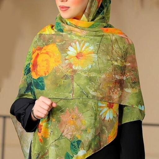 روسری نخی زنانه با کیفیت تضمینی قواره 140 در 140  دوردوخت منگوله دار مناسب چهارفصل تک رنگ با زمینه سبز و گلدار