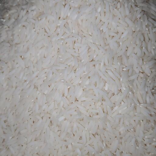 برنج هاشمی معطر گیلان امساله ، تمام الک و پاک شده با دستگاه سورتینگ، 2 کیلویی