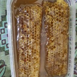 عسل طبیعی با خواص گیاهی مستقیم از زنبوردار