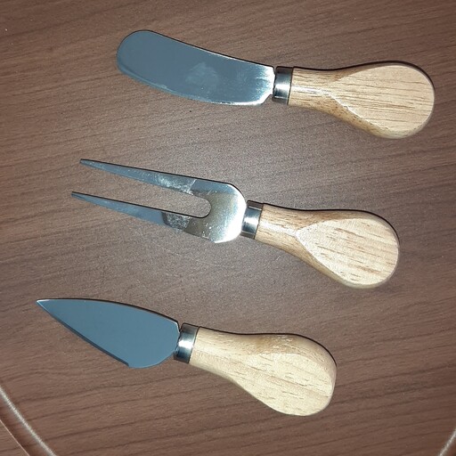 کارد و چنگال و چاقو مناسبه برای سرو صبحانه و برای کره و پنیر و با ارتفاع 12 سانتیمتر 