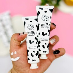 کرم مرطوب کننده دست شیر گاو