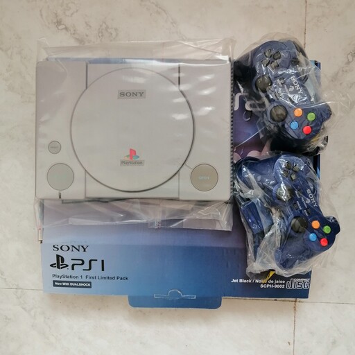 کنسول بازی پلی استیشن 1 بازسازی شده  بهمراه2 دسته آکبند وفیش تصویر  کابل برق و کارتن playstation 1 پلی استیشن1 ps1