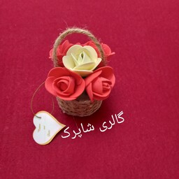 گیفت گلدان کنفی با گلهای فومی مناسب برای عرض تشکر و خوش آمدگویی و یادگاری وهدیه به مهمان
