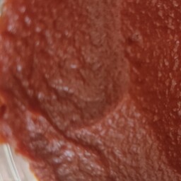 رب گوجه فرنگی خانگی خوشرنگ و خوش طعم بدون ذره ای مواد نگه دارنده 