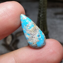  نگین فوق العاده زیبای سنگ صد درصد طبیعی فیروزه معدنی اصل نیشابور
کد 25643
