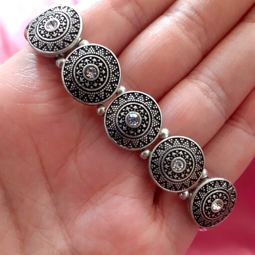 دستبند هنری دستبند سیاه قلم دستبند مینیمال دستبند هندی 