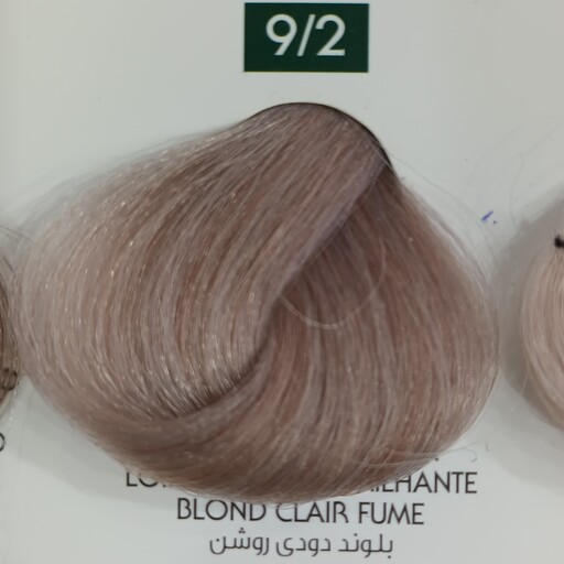 رنگ مو نچرال بلوند دودی روشن light smoky blonde