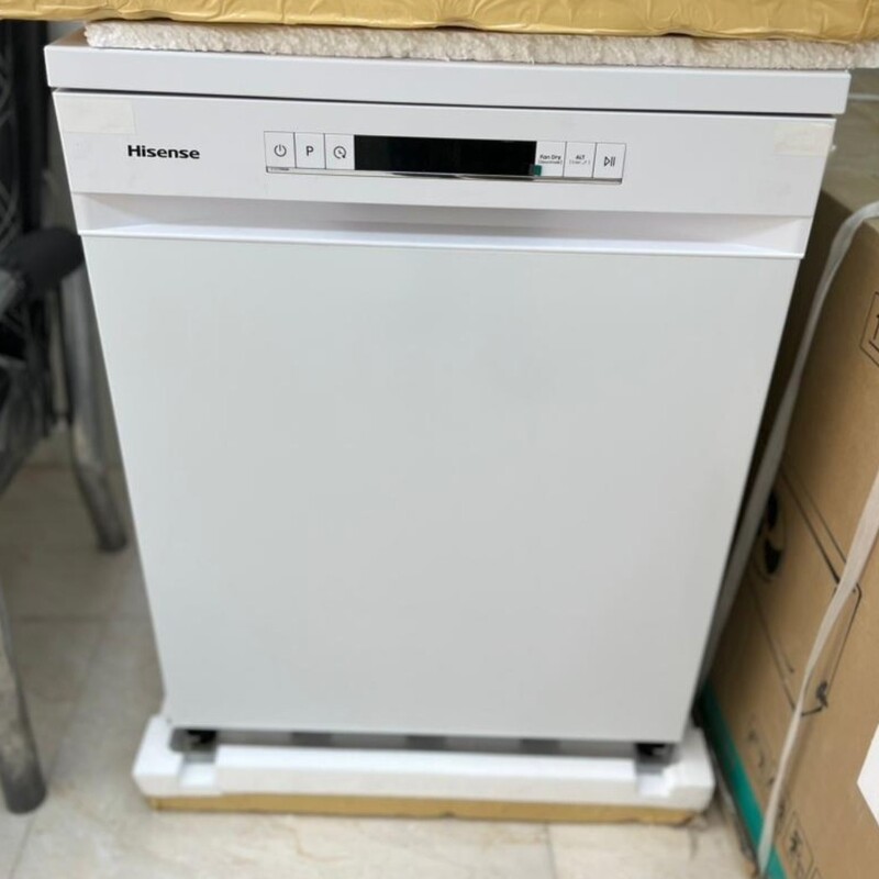 ماشین ظرفشویی هایسنس 3 سبد 15 نفره رنگ سفید و سیلور ارسال با  باربری و پس کرایه 