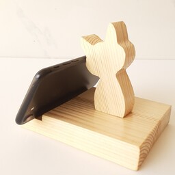 پایه موبایل چوبی طرح گربه در رنگ نخودی و قهوه ای