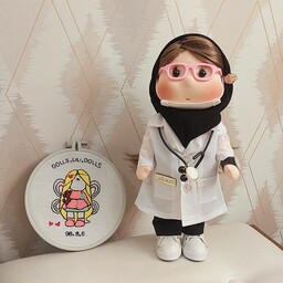 عروسک خنگول خانم پزشک یا پرستار با قد 35 سانتی متر