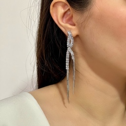 گوشواره آویز بلند باگتی طرح جواهر با زنجیر آویزی ماری و ضد حساسیت و رنگ ثابت