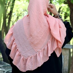 روسری چیندار صورتی با مروارید های زیبا جنس اسلپ درجه یک همراه با هدیه کاری زیبا از مزون حجاب تبسم