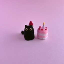 عروسک کچه ای گربه و کیک تولد