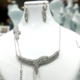 نیم ست جواهری نقره 925 جواهری مدل گندم بسیار زیبا و ظریف و مناسب خانمهای جوان و شیک پوش امروزی 