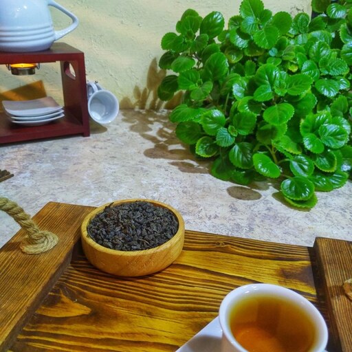 چای سبز  ساچمه ای خارجی پاک شده و بدون چوب 130 گرمی در ظرف پلی پروپیلن ادویه و چاشنی برگ سبز