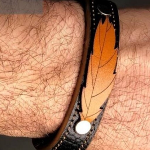دستبند چرم طبیعی طرح پاییز