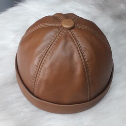 کلاه لئونی چرمی طبیعی  بدون نقاب در رنگ های مشکی عسلی  استفاده شده از چرم گوسفندی